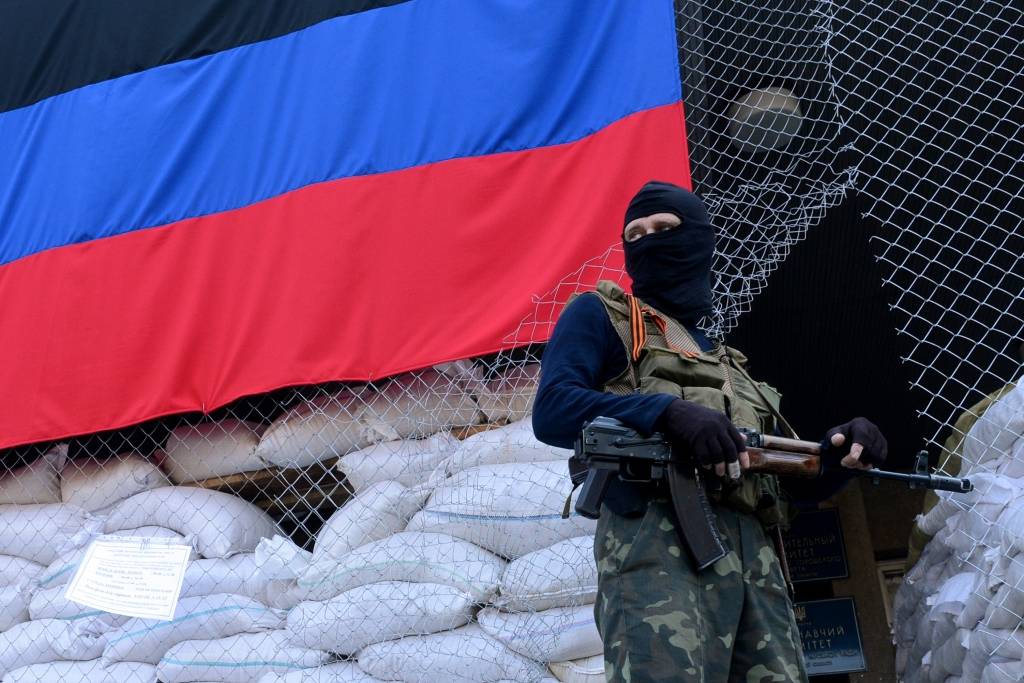 papildināts (13:29) - Slovjanskā apšaude un upuri; pie Ukrainas robežas braukā krievu tanki