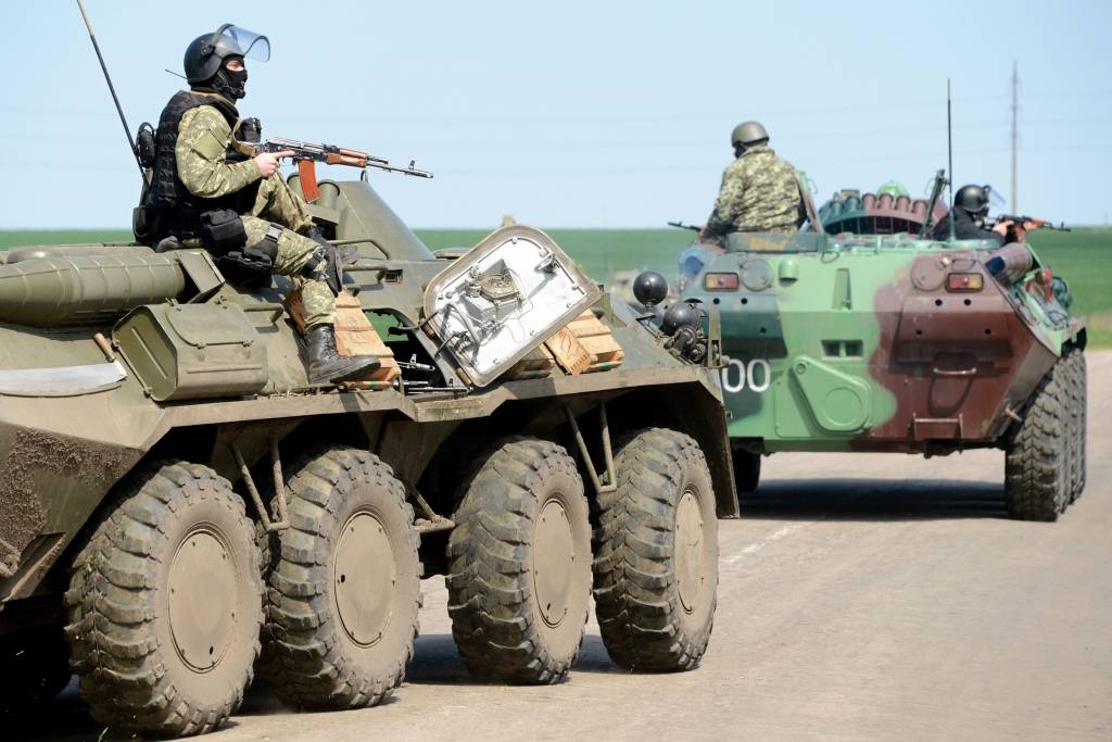 Krievija sāk militārās mācības Ukrainas pierobežā