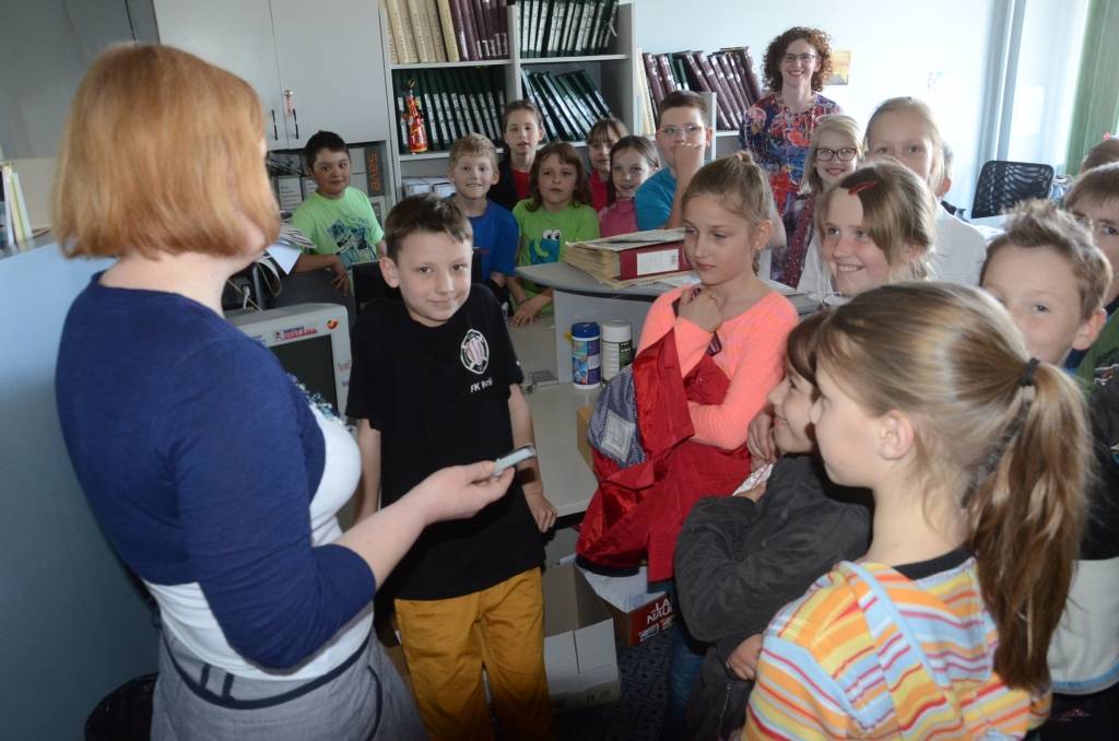 FOTO: Liepājas Centra sākumskola viesojas "Kursas Laika" redakcijā