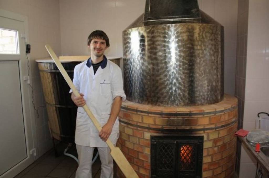 Darbību sākusi alus darītava Burši