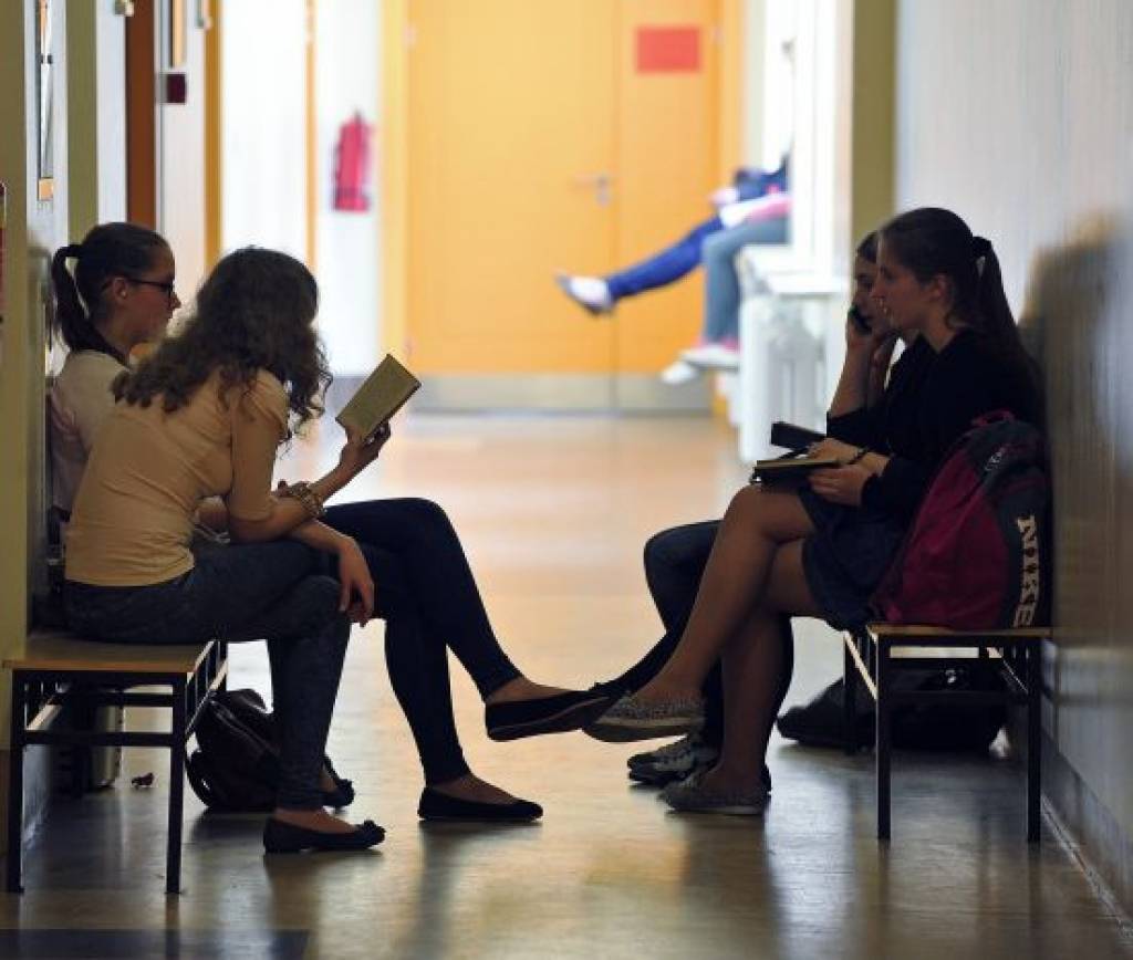 Plānots mainīt latviešu valodas eksāmenu vidusskolām