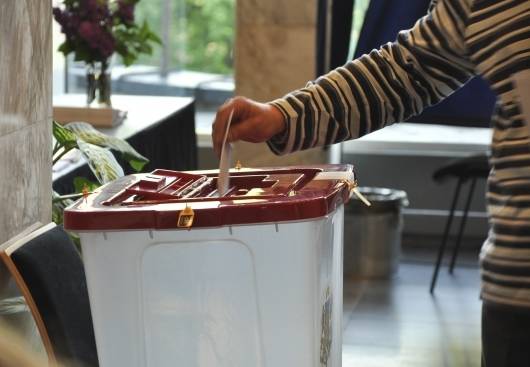 Latvijā durvis ver 952 Eiropas Parlamenta vēlēšanu iecirkņi
