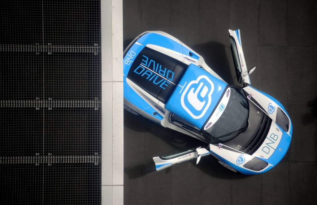 Latvieši iepazīstina ar jauno automobili eO PP02