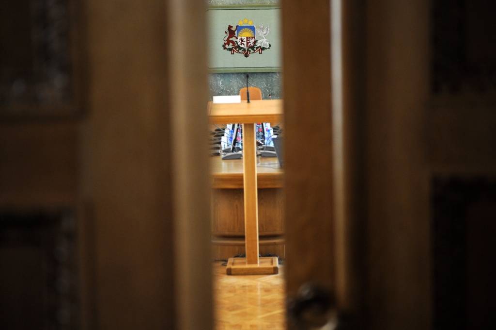 Partijas sāk atklāt premjera amata kandidātus