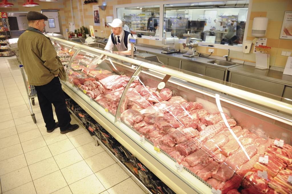 Prognozē cūkgaļas cenas kritumu