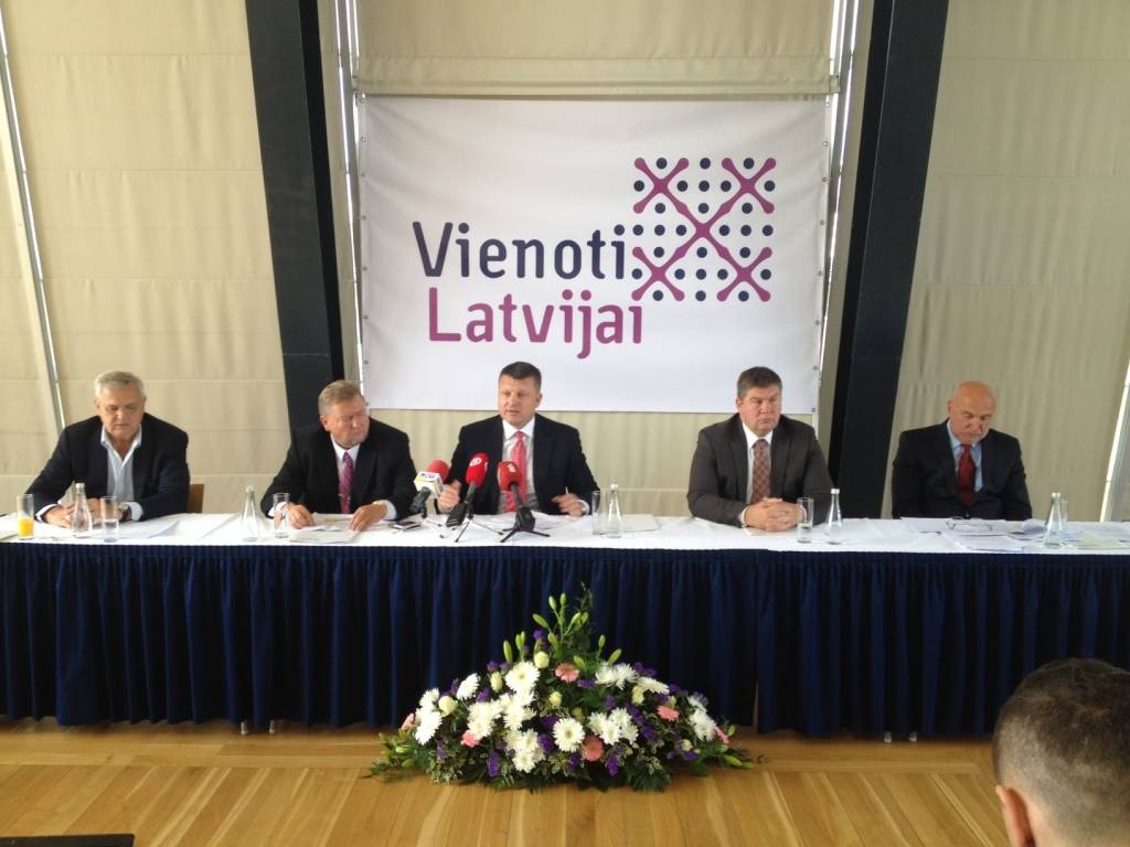 papildināts ar FOTO - Partijas Vienoti Latvijai saraksta līderi būs Šlesers, Godmanis, Kalvītis, Straume un Jurkāns