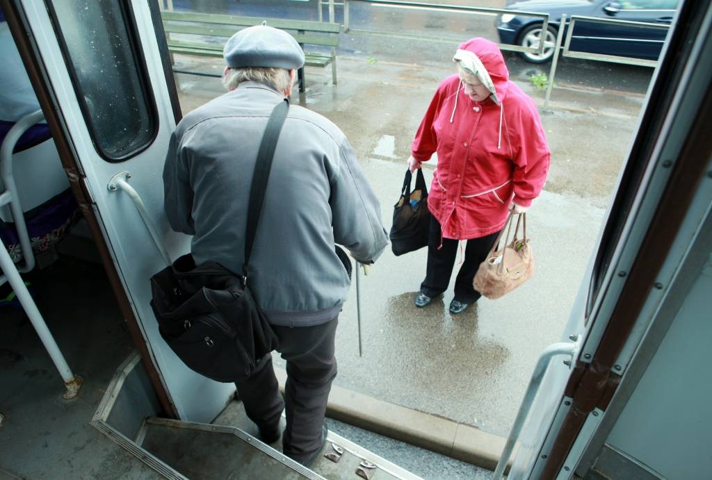 Policija izplata brīdinājumu: Jauna sirmgalvju krāpšanas shēma