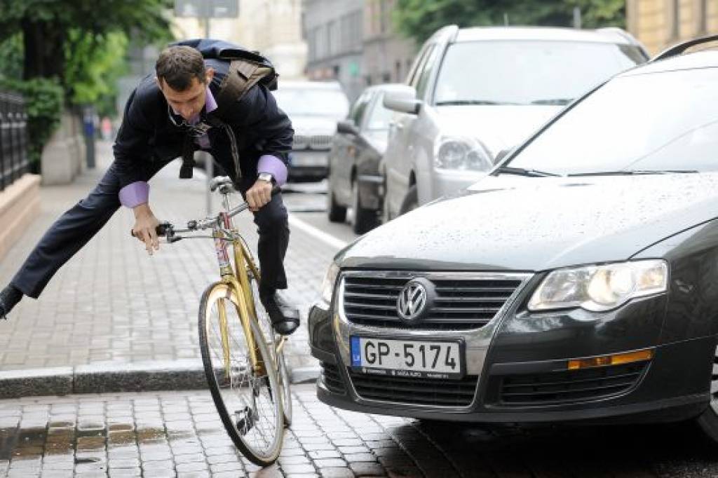 Velojoslas - ieguvums arī autovadītājiem