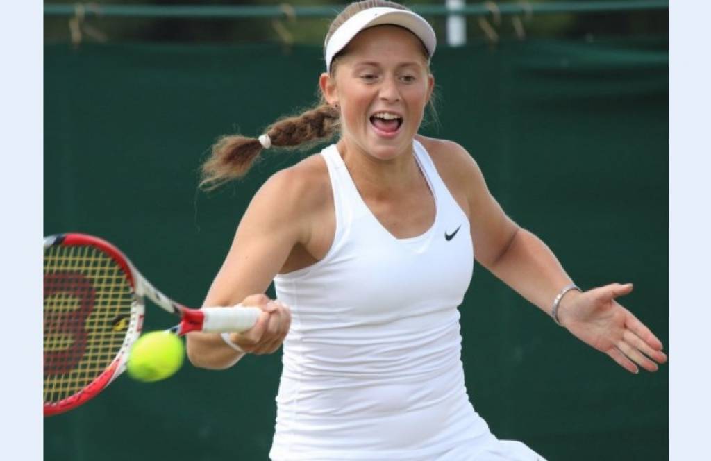 Latvijas jaunā tenisiste Ostapenko sasniedz Vimbldonas čempionāta junioru sacensību finālu