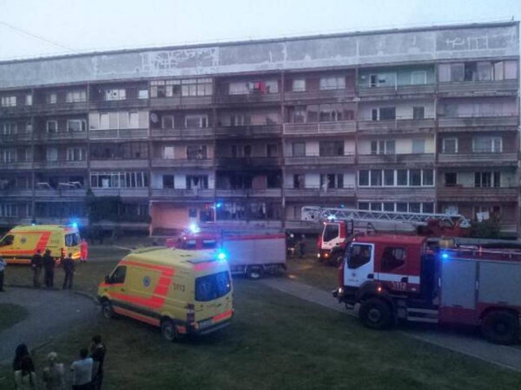 (FOTO) VUGD pieļauj, ka eksplozija Liepājā bijis pašnāvības mēģinājums