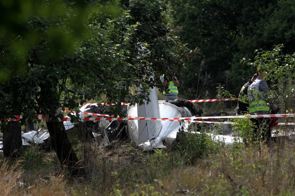 VIDEO: Izpletņlēcēju kluba lidmašīnas avārijā Polijā gājuši bojā 11 cilvēki