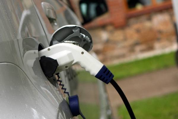 Izsludina iepirkumu par elektromobiļu iegādi Liepājas Pašvaldības policijas vajadzībām