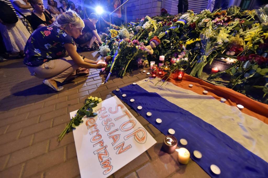 papildināts (18:15) - ES paziņo, ka jaunas sankcijas pret Krieviju būtu pāragras