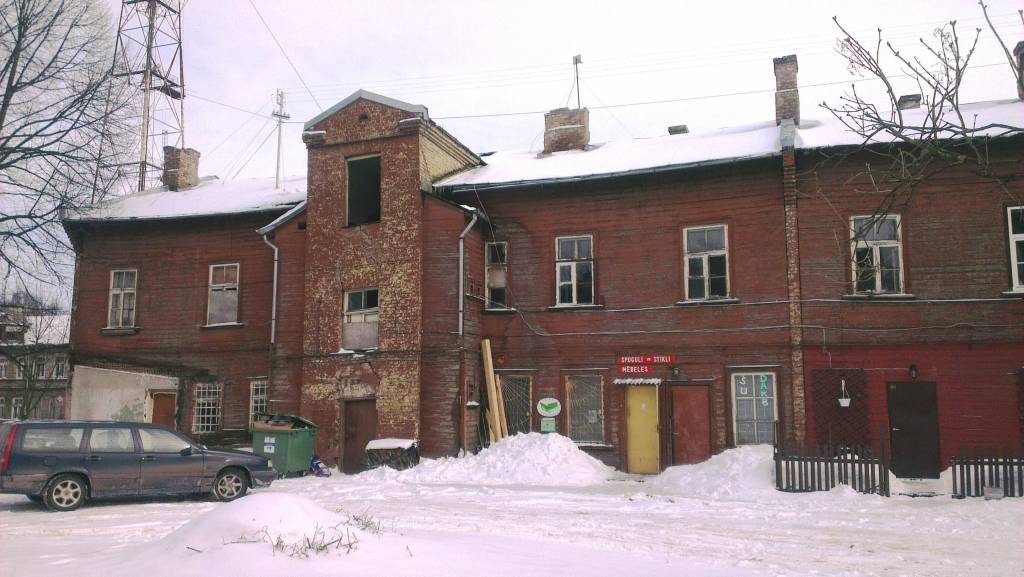 Koka ēkas grausta vietā Āgenskalnā top 3 miljonu projekts