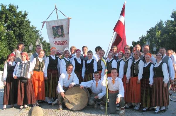 "Vaduguns" dosies uz Prāgu