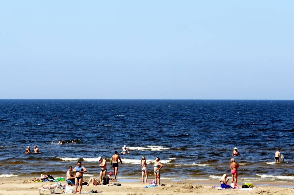 Sestdien karstums līdz +32