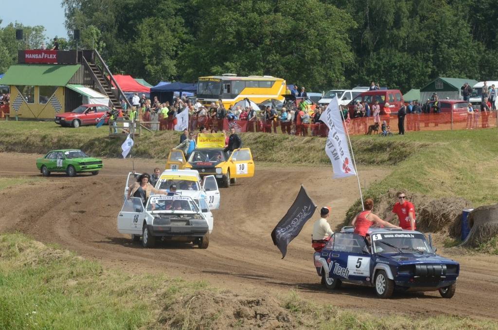 Vecpilī būs arī slapjo kreklu konkurss, fanu skrējiens un citas aktivitātes