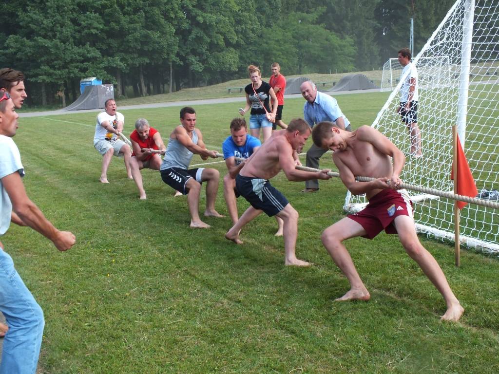 FOTO: Vaiņodes novada sporta svētki - izdevušies