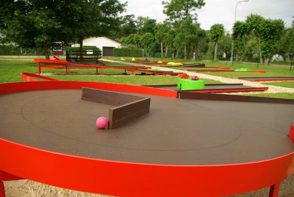 Cīnīsies par "Grobiņas kausu" minigolfā