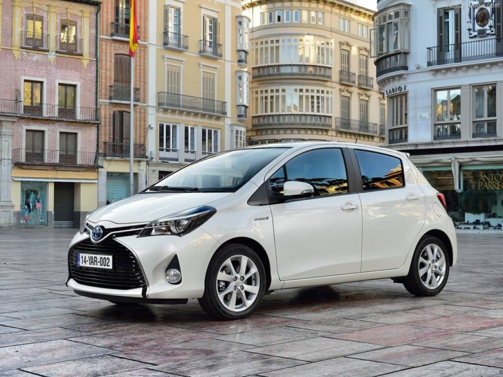 Uzlabotais Toyota Yaris: Mazs, bet  ar plašu dvēseli 