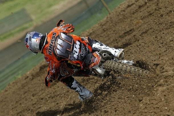 Jonasam piektā vieta pasaules čempionāta posma kvalifikācijā MX2 klasē