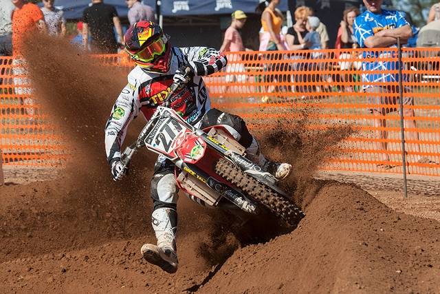 Superkausa seriāla Kandavas posmā uzvar igauņu motokrosa braucējs Lehtla