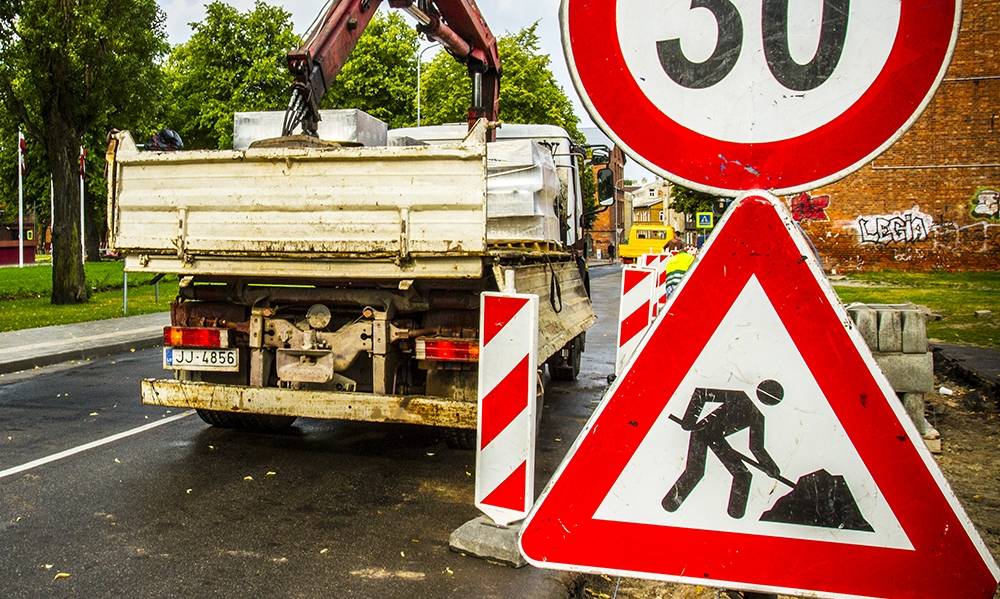 Liepājā slēdz satiksmi Miltu, Grāvju, Fabrikas un Ķēžu ielās