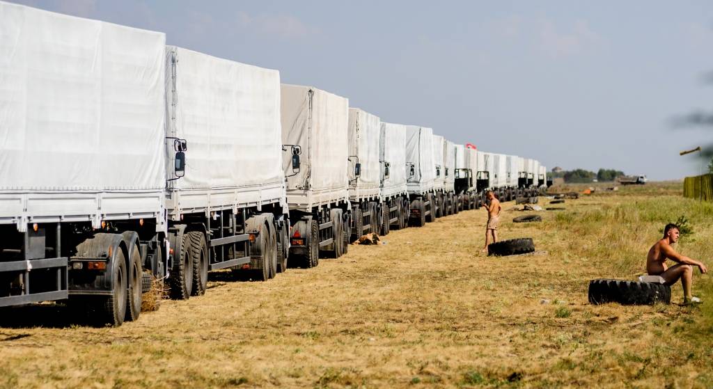 papildināts (11:59) - Krievijas humānās palīdzības autokolonnas turpina ceļu uz Ukrainu