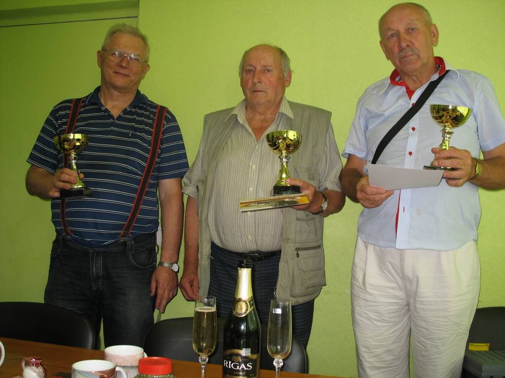 FOTO: Aizputes svētku šaha turnīrā uzvar Voldemārs Pavlovs, Valentīna Vainovska un Evija Brikmane