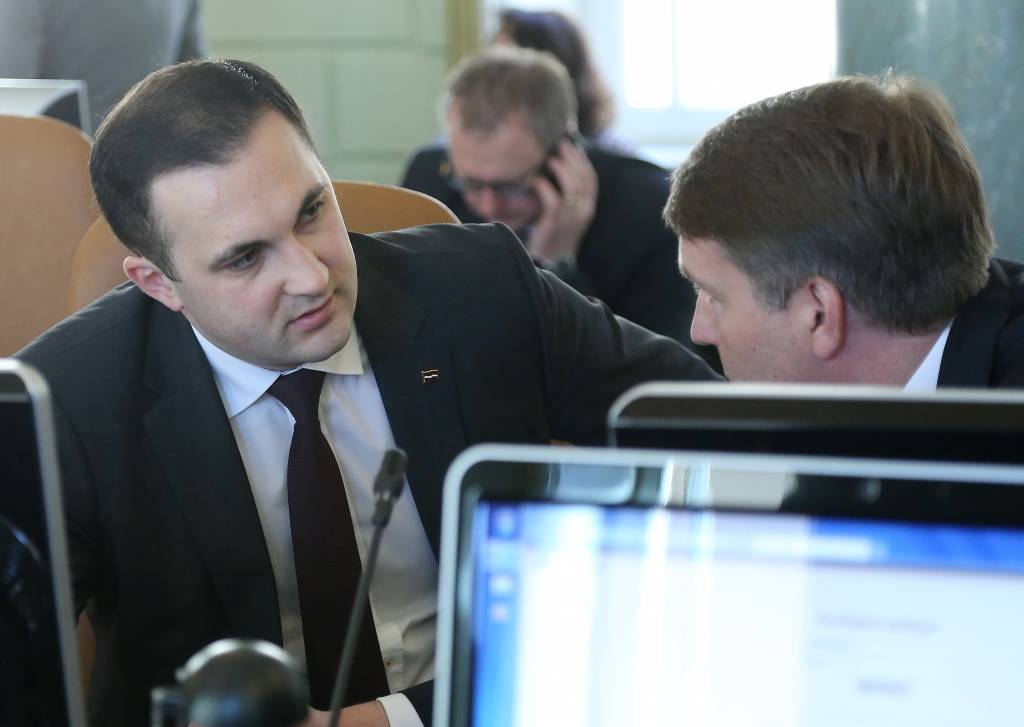 Naudiņš pārliecināts - viņa biogrāfijā nav traipu, kas ļautu apšaubīt lojalitāti valstij
