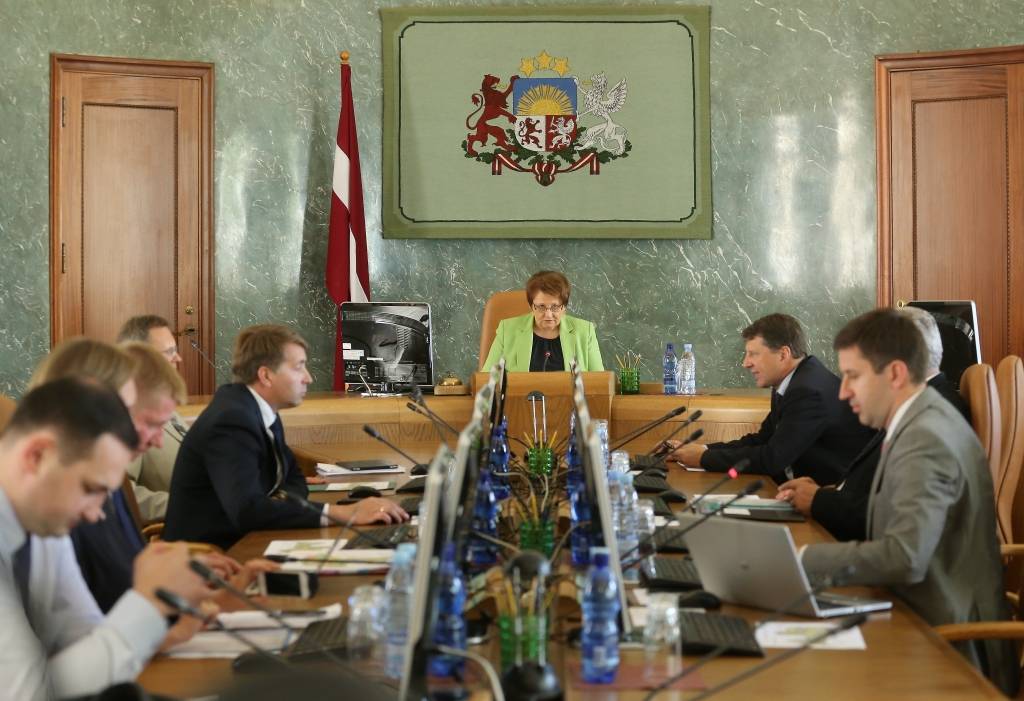 SAB atbalsta ministru pārbaudīšanu pirms valdības apstiprināšanas