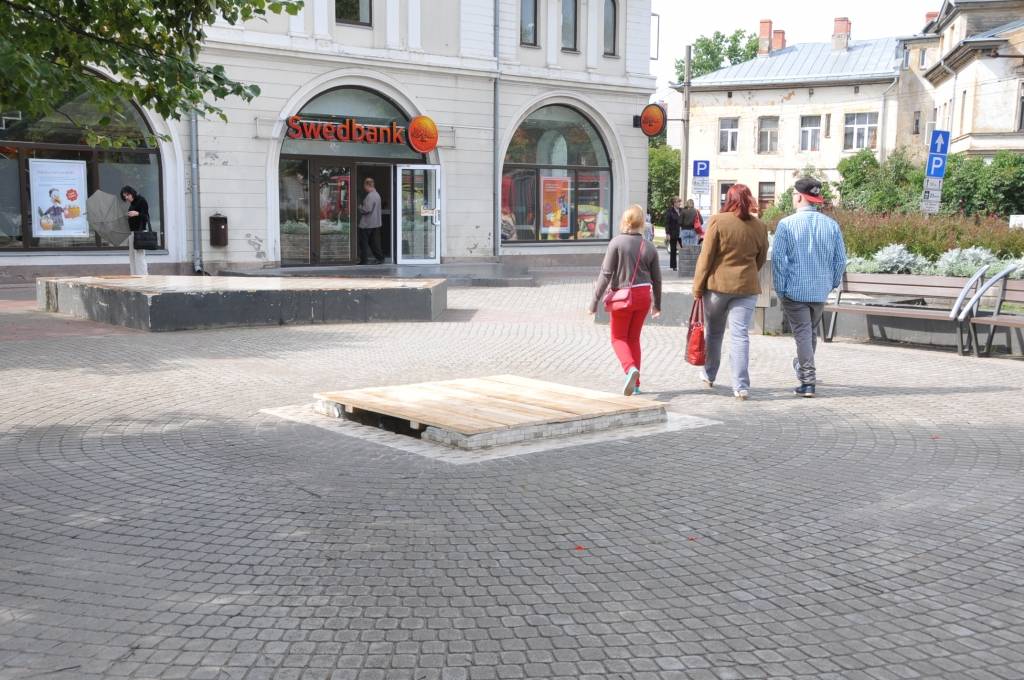 Demontē "Fazer" pulksteni