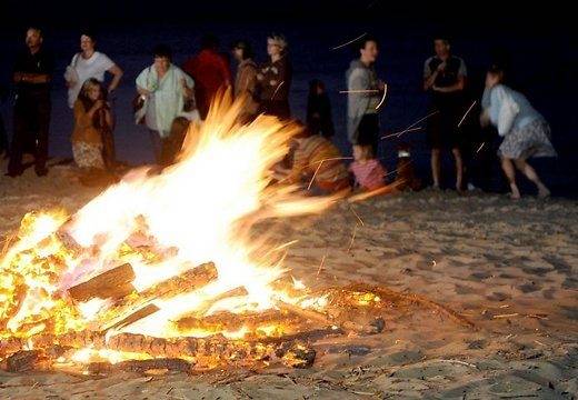 Pāvilostā aicina uz Senās uguns nakti