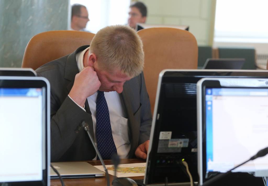 Jaunie šofera dēli Satiksmes ministrijas kapitālsabiedrībās zeļ un plaukst