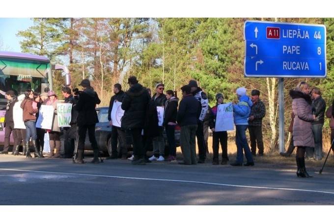 Autoceļu no Liepājas līdz Lietuvas robežai varētu sākt rekonstruēt jau šogad