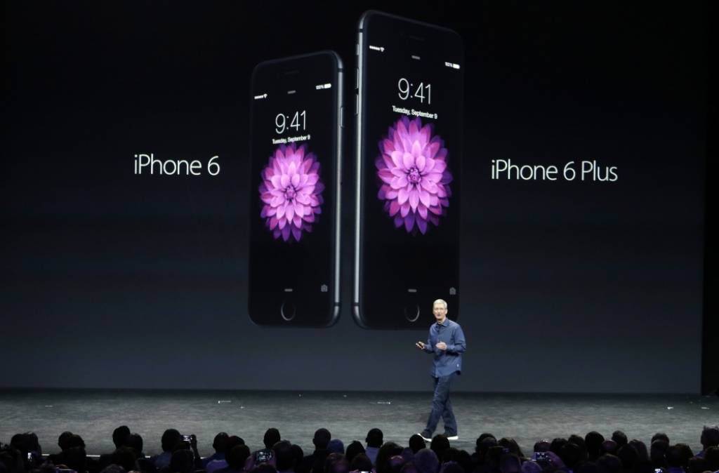 Apple prezentē jauno iPhone 6 un iPhone 6 Plus 