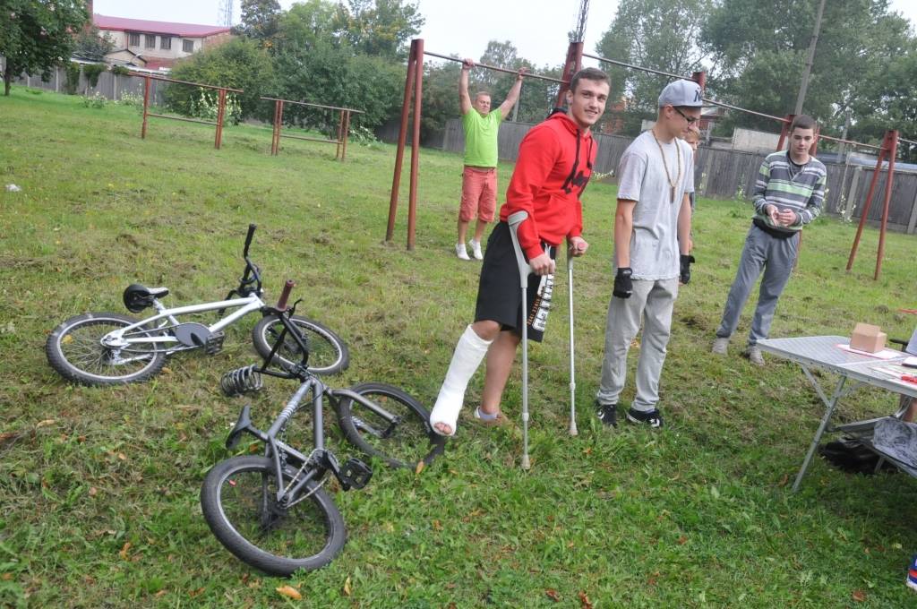 FOTO: Piedalās Spēka dienā