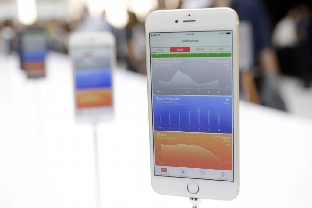 Papildināta -  iPhone 6 pieprasījums sasniedz rekordlielus apjomus