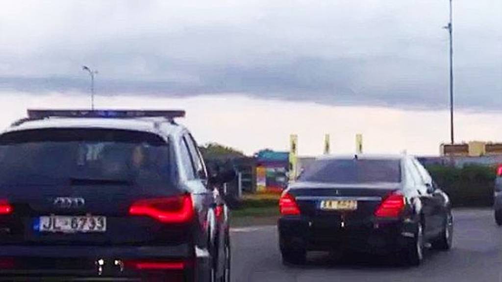 Malā, kungi brauc!