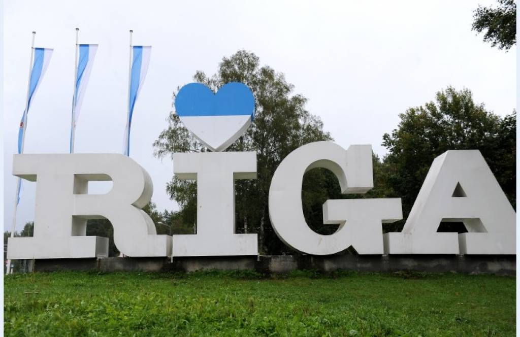 Par Rīgas robežzīmes sirsniņu soda Satiksmes departamenta direktora vietnieku