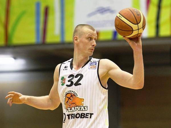 Timermanis paziņo par basketbolista karjeras beigām