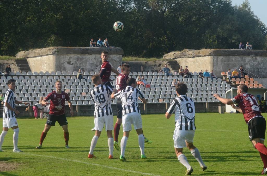 FOTO: "1625 Liepāja" zaudē Gulbenei