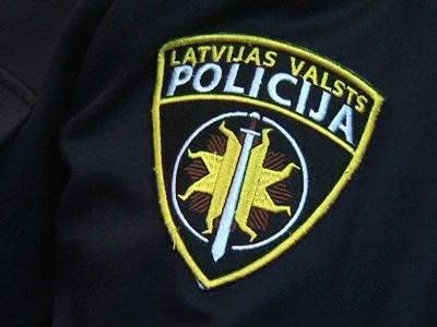 1. klases skolēns "izklaidējas", zvanot uz policiju