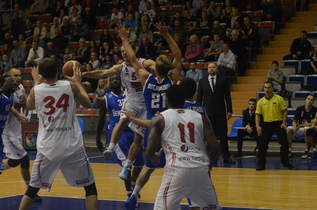 FOTO: "Liepāja/Triobet" uzvar "Ventspili" un iekļūst BBL kausa finālā