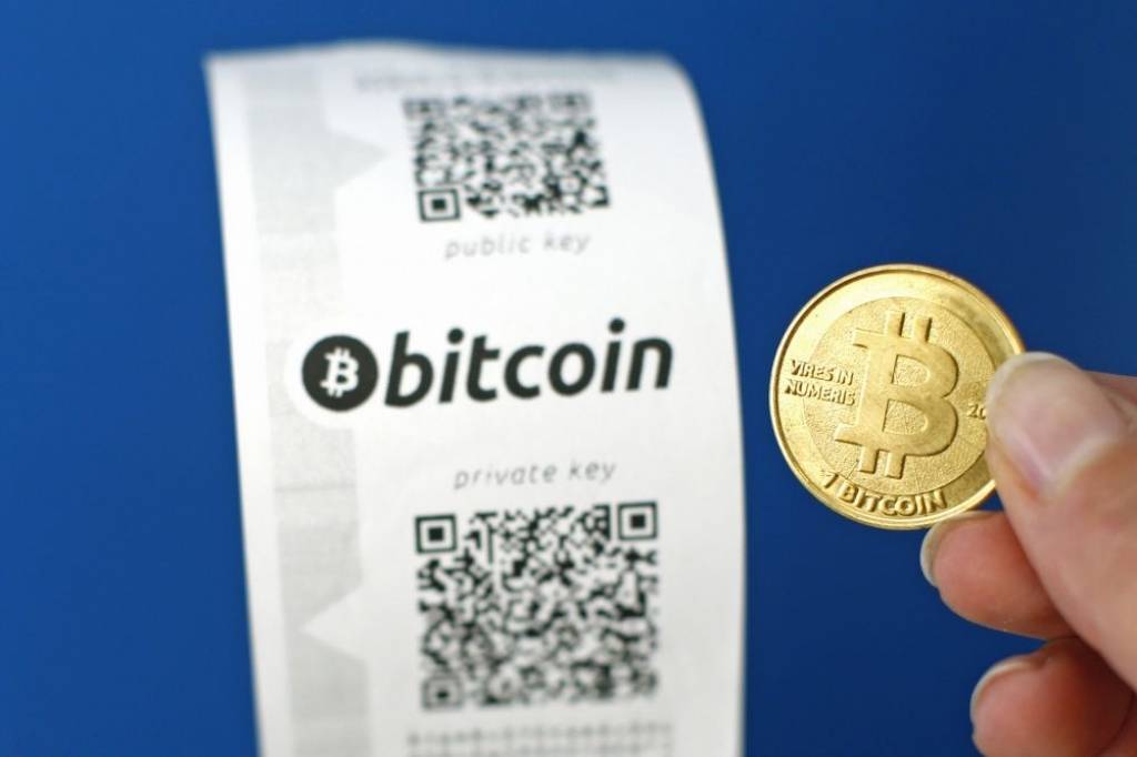 Investors: Drosmīgajiem daži iesaka bitkoinu