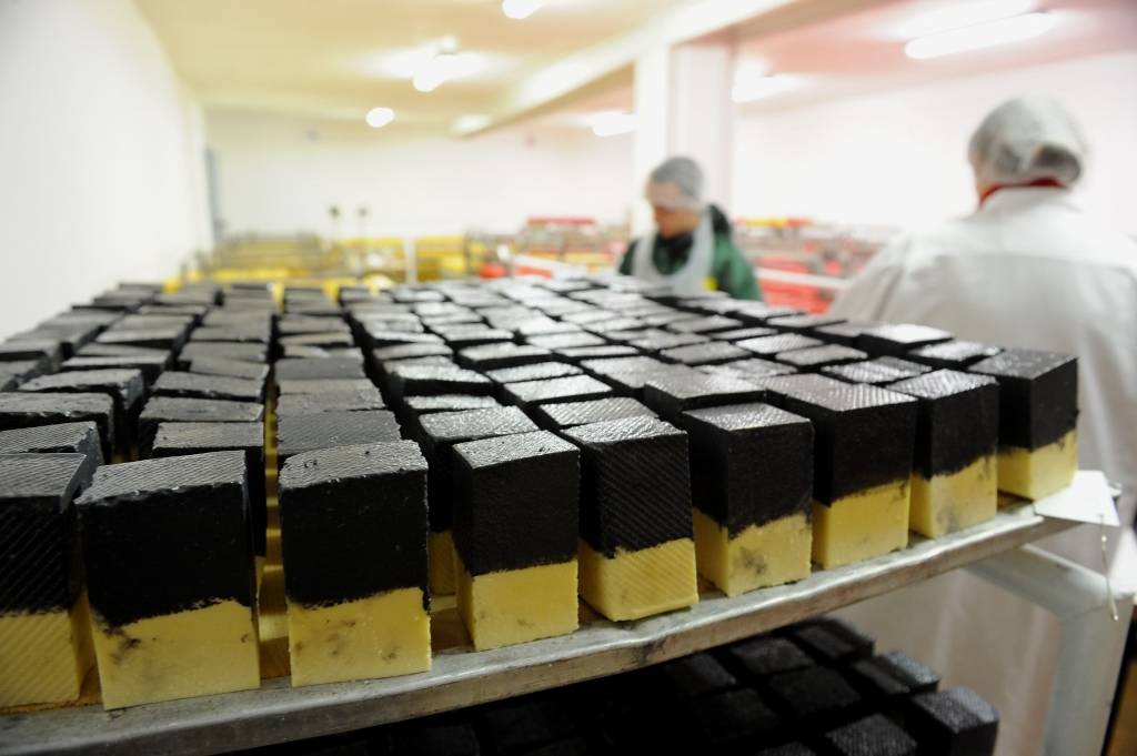 Iekšzemes kopprodukts otrajā ceturksnī palielinājies par 2,3%