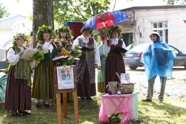 Vaiņodē nākamnedēļ notiks tradīciju ansambļa 45. gadu jubilejas koncerts