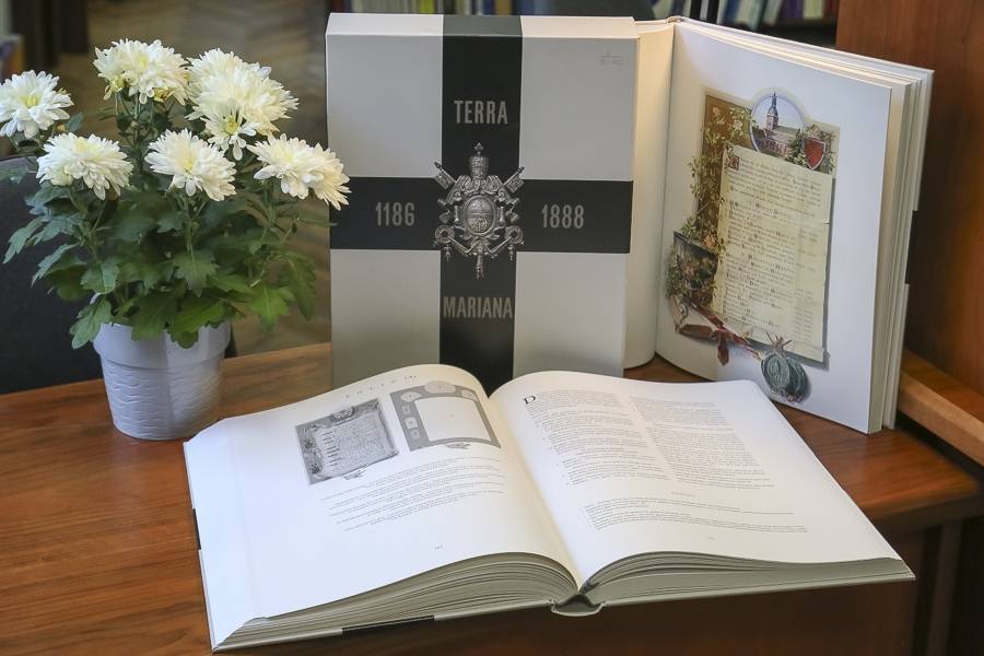 Unikāls izdevums papildina LiepU bibliotēku