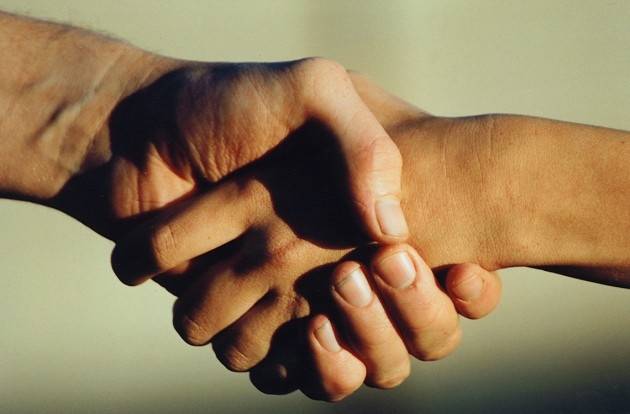 Visbiežāk iedzīvotāji pazīšanos izmanto, iekārtojoties darbā valsts un pašvaldības iestādēs