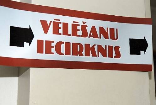Stājas spēkā priekšvēlēšanu aģitācijas aizliegums